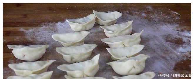 豆腐馅饺子|吃了30年豆腐,头一次见这做法,营养解馋,天天吃都不腻!