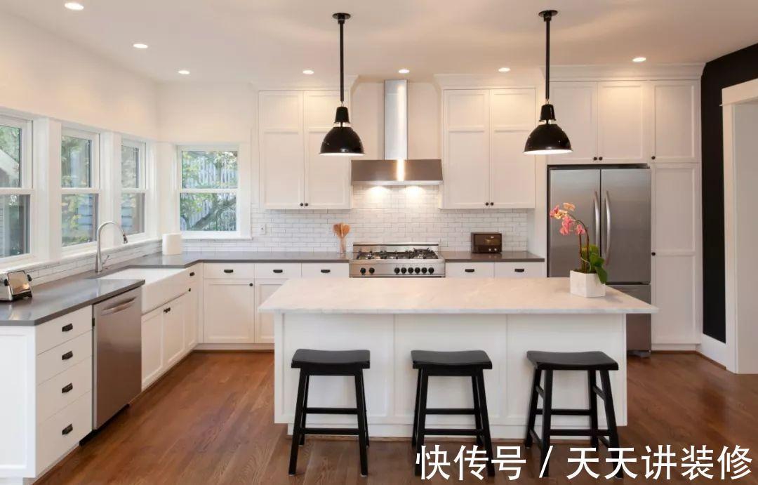 一日三餐|家里厨房不要这样安装插座,老电工看了都摇头,不实用还很危险