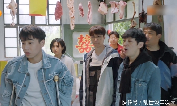 《向往5》物价上涨,何炅指责节目组乱加价,工作人员求生欲好强