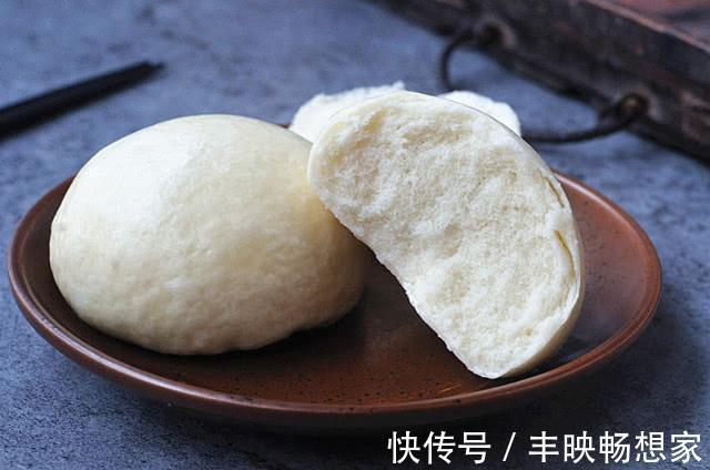 蒸馒头和包子,要学会“三次醒发”,不然出锅后死皮、塌陷口感差
