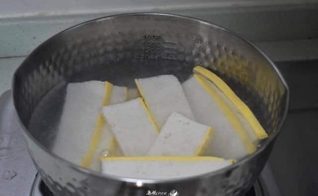 10分钟就能做好这早餐,鲜美又营养,一大碗吃个精光,解馋又管饱