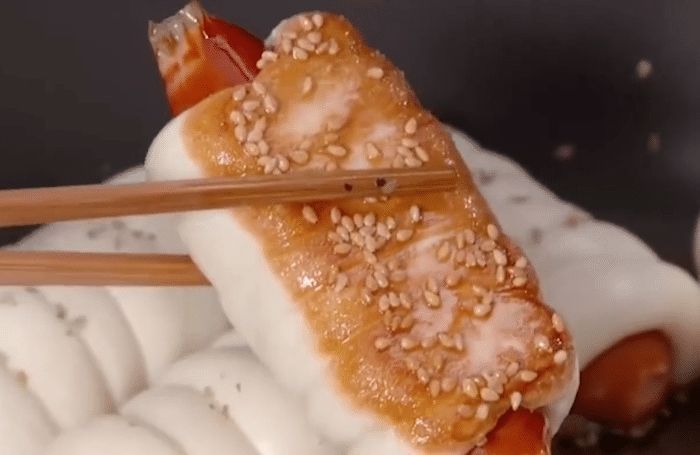  小脆肠|喷香酥脆的热狗卷面包，简单好吃，营养美味，孩子爱吃的家中早点