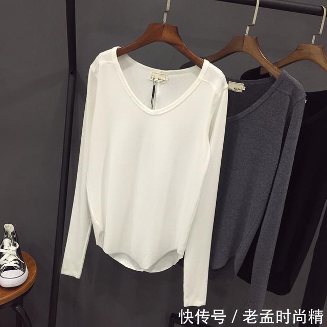 字母 对于微胖MM来说,一定要穿宽松的T恤,显瘦遮肉,你的首选