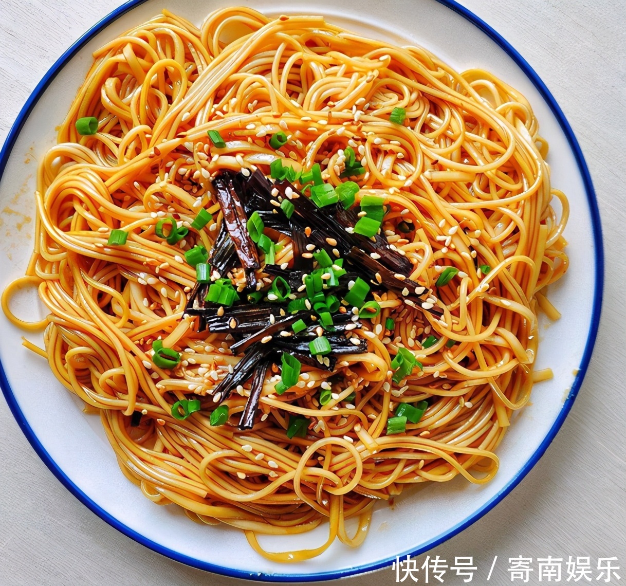 黄磊同款,巨简单葱油拌面,何炅巨爱吃,做法简单,香喷喷贼美味