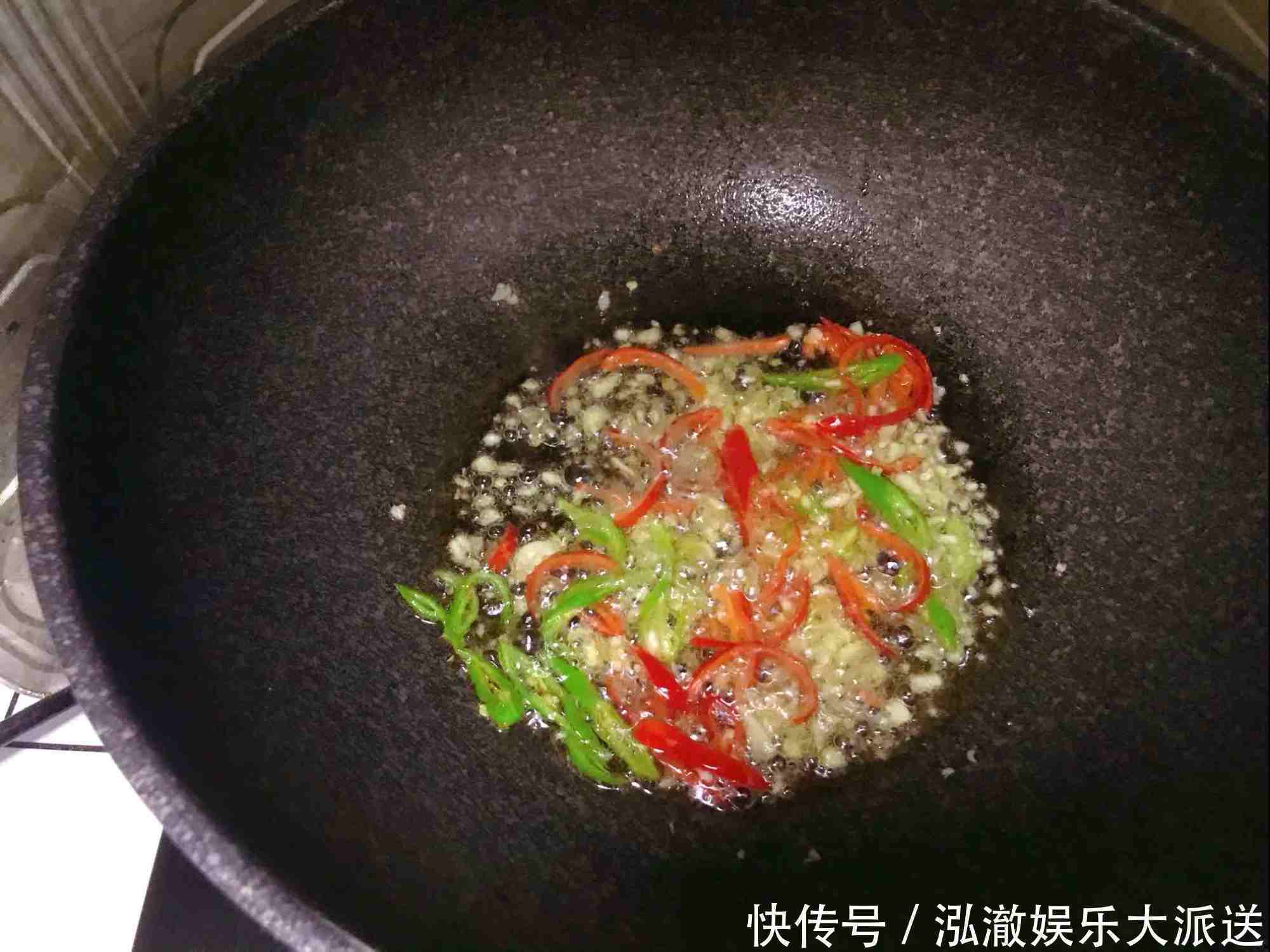 学会|大厨教你炒土豆丝,学会这1个小技巧,做的比饭店的还香!