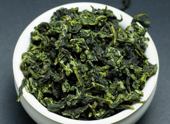 常年喝茶和只喝白开水，哪一种人身体更好？大