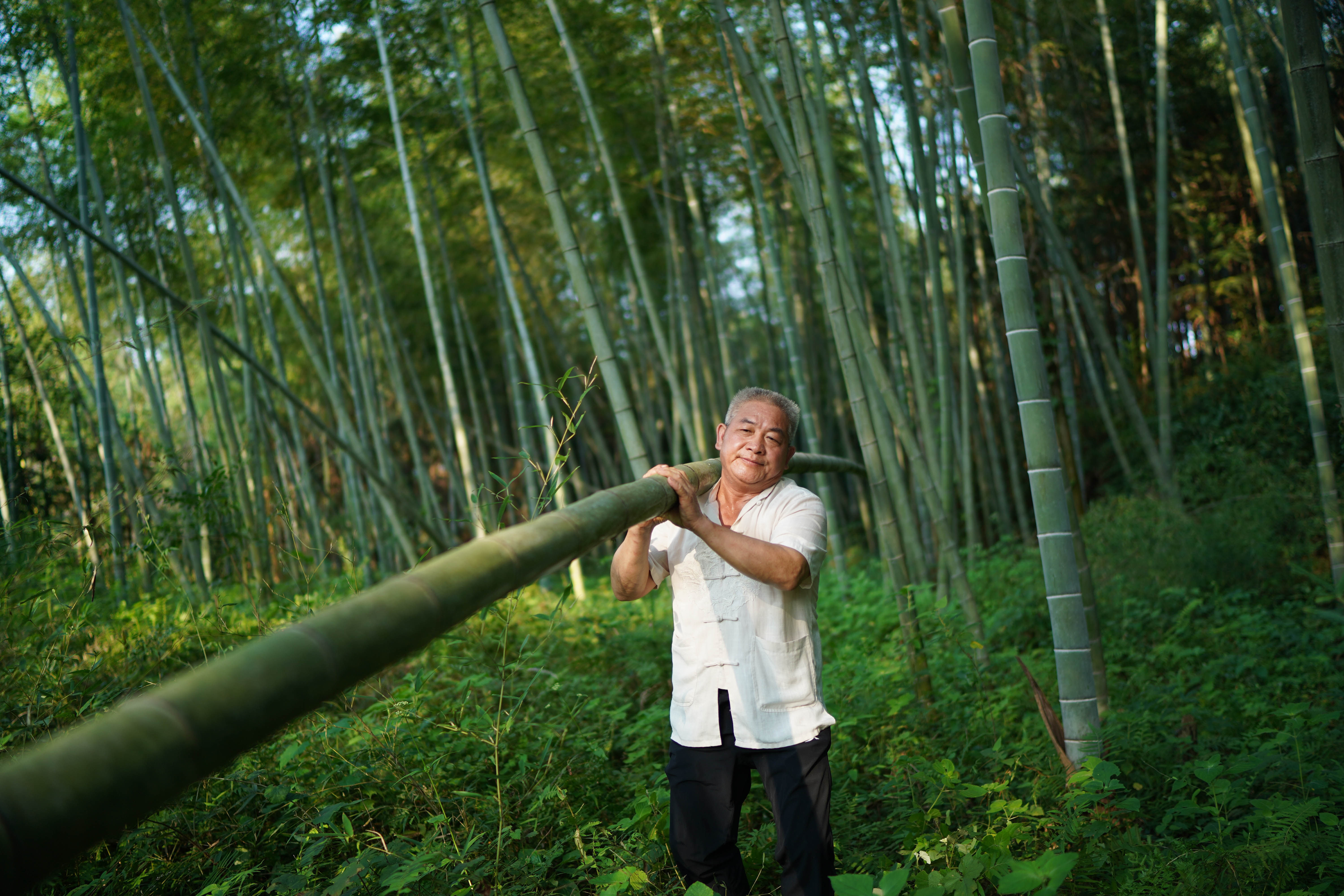 马彪|吸引“粉丝”数百万，竹编老李有绝活！