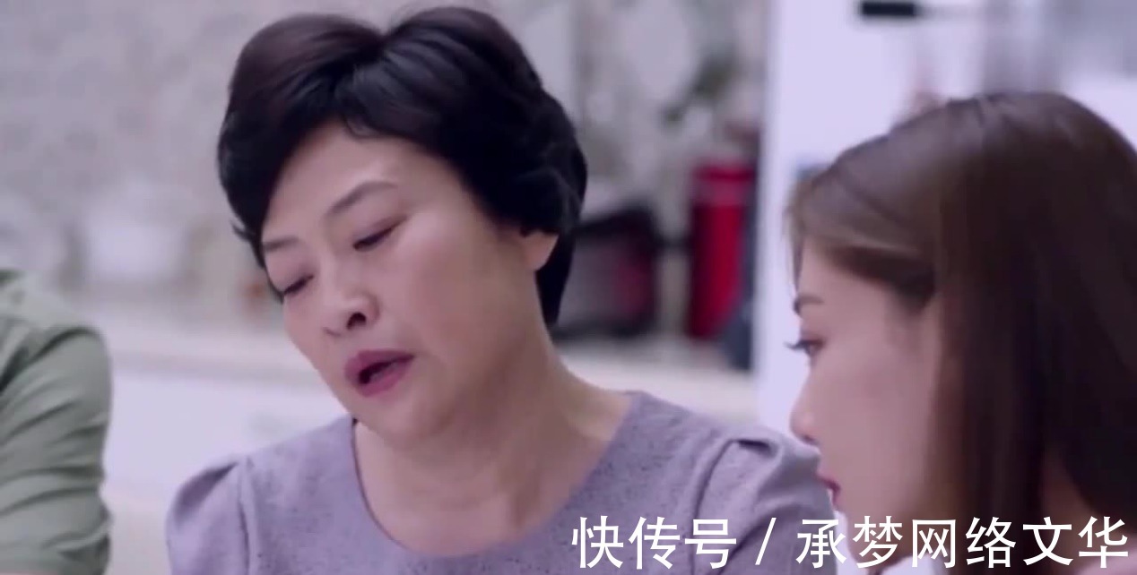 儿媳|产妇“顺转剖”,产房外两个女人的反应,一看就知道哪个是亲妈