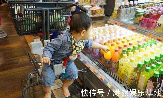 售货员|女儿超市偷吃草莓，店员要求110元一斤赔偿，妈妈的话让人点赞