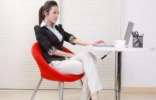 女性50岁是“养寿期”,“4件事”要少做,少做一件都更“长寿”