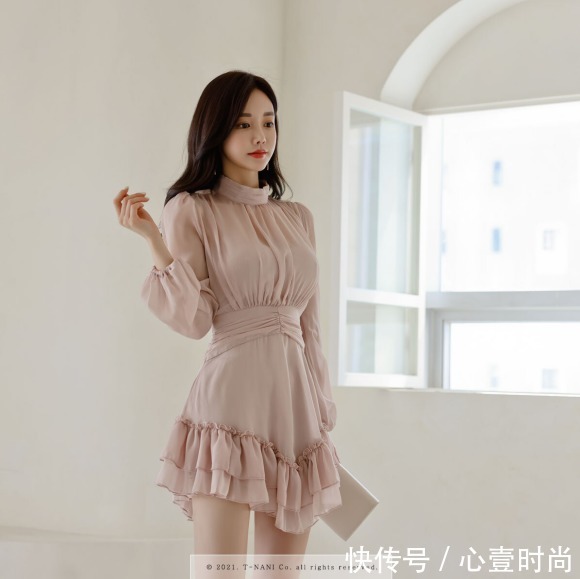 层叠裙|女神孙允珠的时尚搭配:紫檀浣纱栀子轻幔绢彩层叠裙