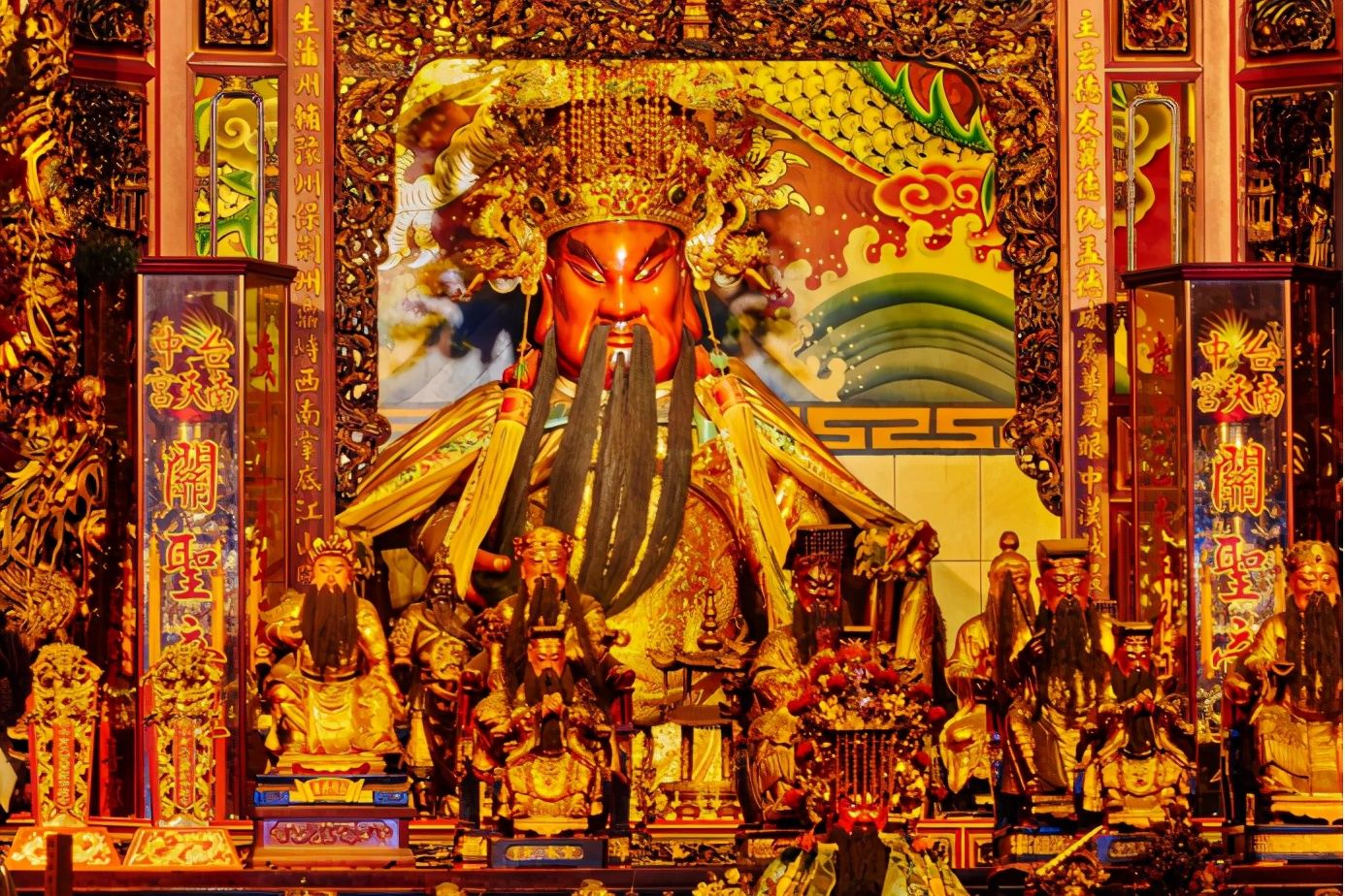 关羽|三国武将那么多，为什么只有关羽成为武圣？连姜子牙都被比下去了