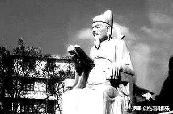 文人含冤被贬,他笑着向朋友写下一首狂词,最后两句豪气冲天