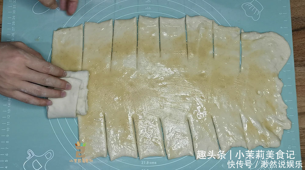  千层饼|烙饼时，有人烫面有人抹油，面点师教你4个技巧，暄软好吃层次多