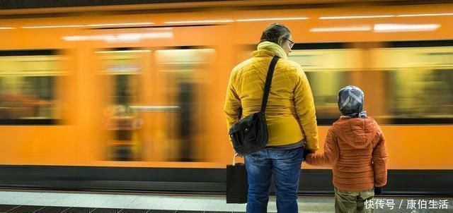 孩子|“妈妈,我要吃汉堡”被拒绝后,9岁儿子纵身一跃宝妈瘫软在地