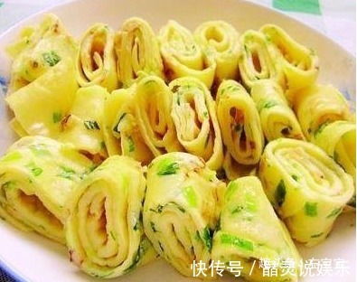 四位保姆来应聘,阿姨让用鸡蛋做一道菜,看到最后一位直接通过