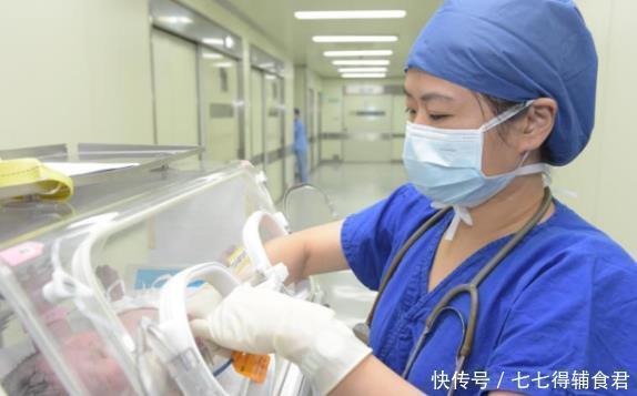 “神仙颜值女宝宝”火了,被网友期待长大,护士:我也头一回见