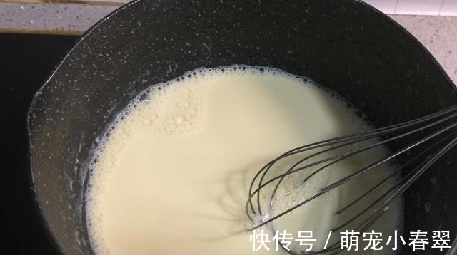 孩子想吃蛋糕不用买,这样做免烤箱,不打发,入口即化,特好吃