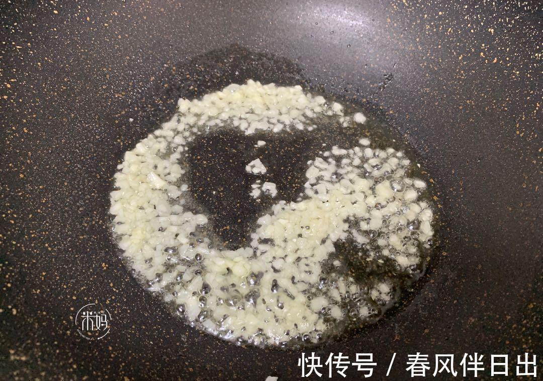 好吃|西餐厅卖48元的蘑菇意面,在家也能做,简单3步搞定,味道超好吃