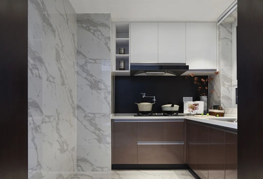 时尚|110㎡现代简雅，时尚舒适、典雅大气，刚需户型装好了也高级