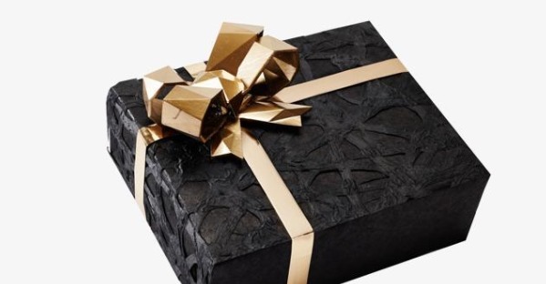 过生日到底是过阳历还是过阴历很多人不懂,里面大有讲究!