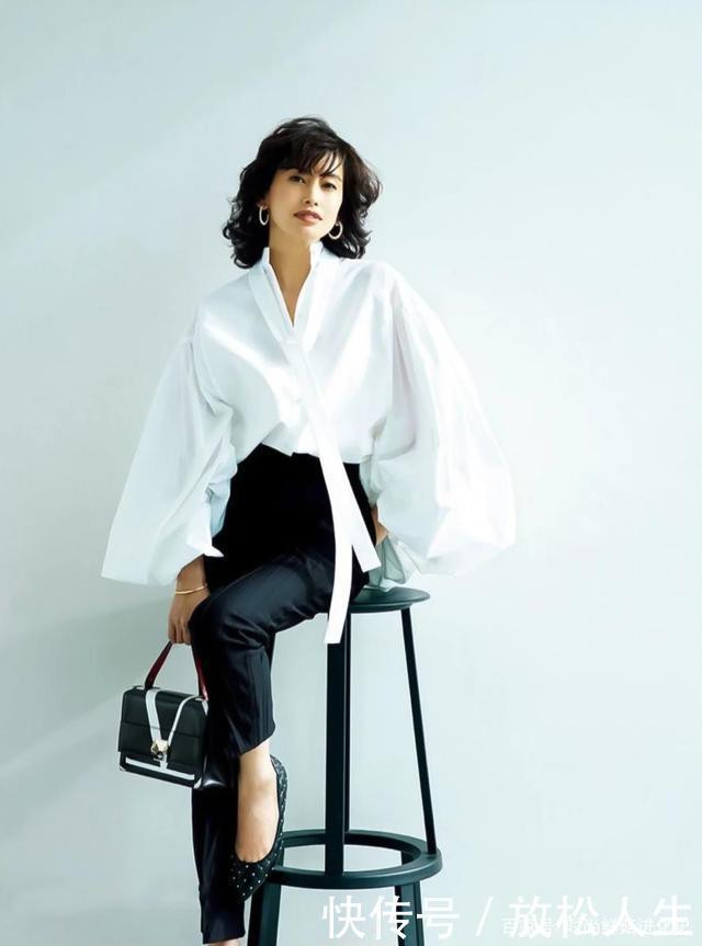 衣在配,不在贵!讲究的中年女人,冬季就要这样穿,很美很高级