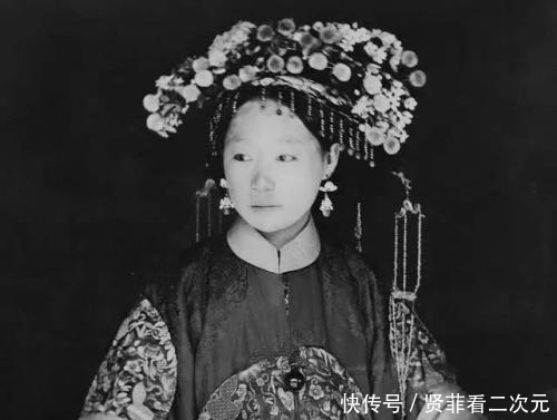 公主|晚清女性珍贵老照片:14岁的婉容,60岁的慈禧,还有蒙古族公主