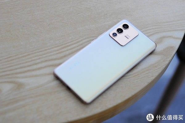 颜值|vivo s12 pro:颜值的天花板，出色又出众