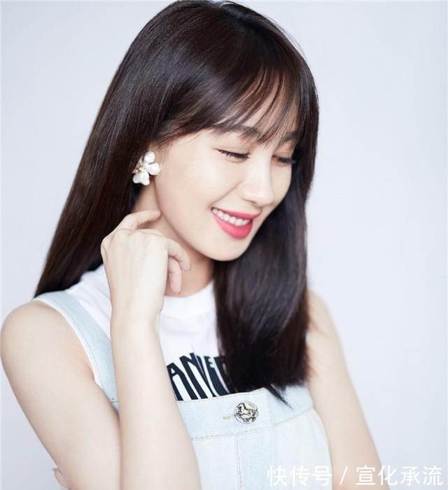 水波纹卷 奔四的女人尽量别留短发,很土!推荐这5款发型,太减龄!