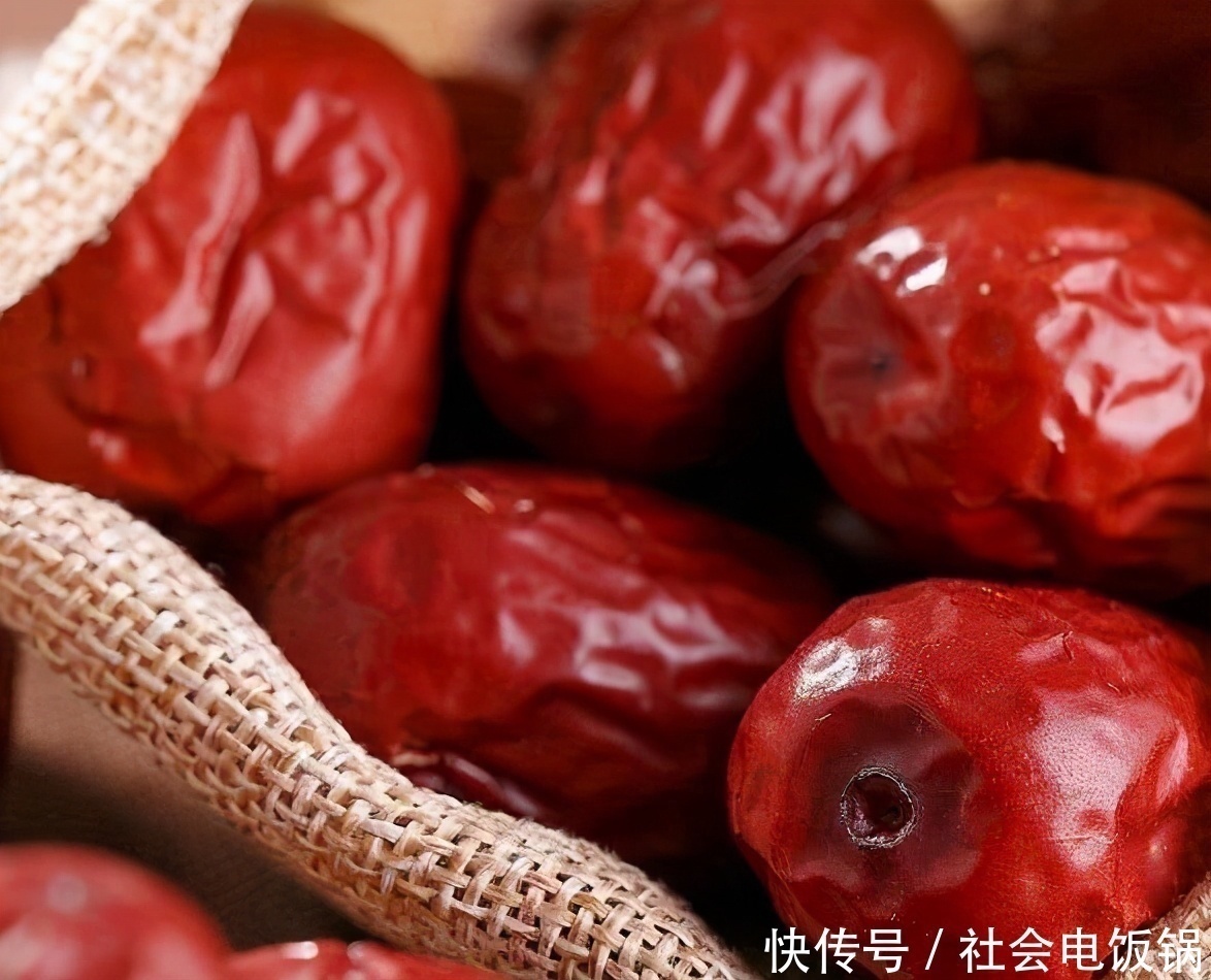 玉米|女性不想变老太婆,要坚持吃3种食物,排毒养颜、美白护肤