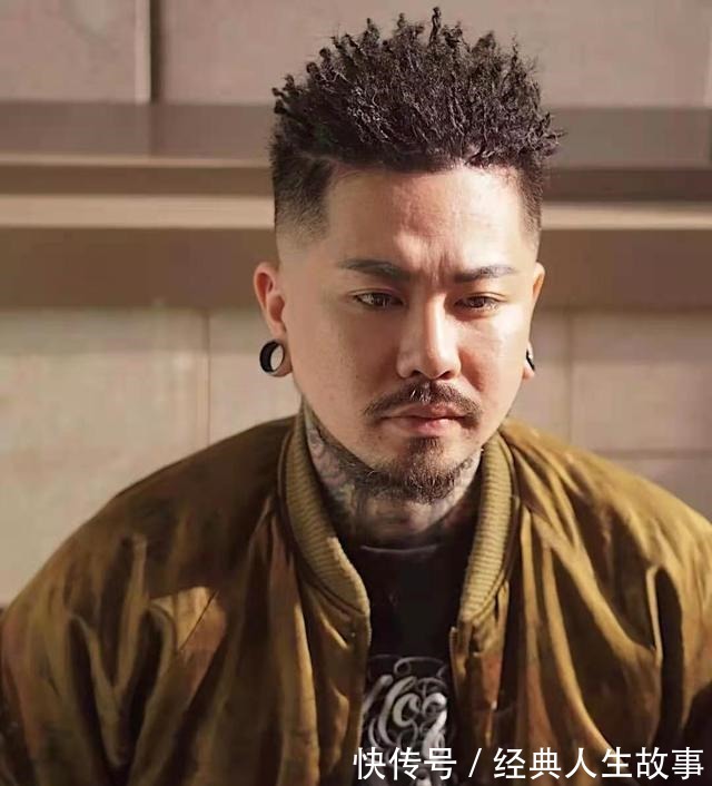 打理 锡纸烫已经“失宠”，羊毛卷、黑人烫、狼尾式火了，炸街发型上线！