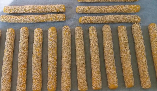 南瓜|南瓜又出新吃法,又香又糯还有点甜,做法简单不翻车,好吃又解馋