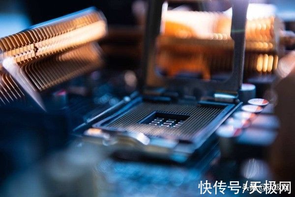 收购|跻身巨头行列 AMD的春天会从收购赛灵思开始吗？