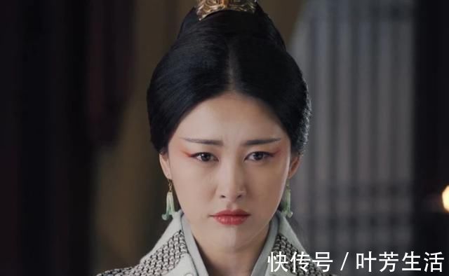 隋唐英雄|40歲演13歲孩子，喊比自己小4歲為“母后”，這是想逼瘋觀眾