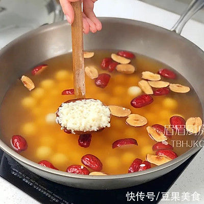 最适合在家吃的山药糯米丸子，美味又健康