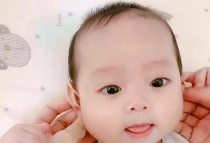 宝妈|研究显示:3岁娃大脑发育完成90%,辅食营养跟得上,宝宝更聪明