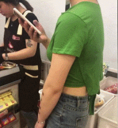 |搞笑GIF：你永远都猜不到 睡着后损友会对你做什么