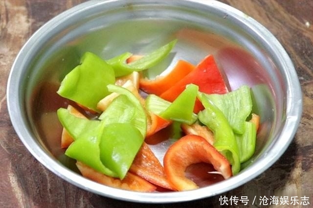 碱性|秋天,遇到这种碱性蔬菜千万别手软,2块钱炒一盘,一周要吃两次