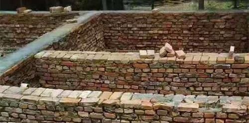 土坯|农村自建房“三七”墙比“二四”墙结实吗?用哪一种会更好?