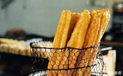 膳食纤维|老年痴呆的“祸根”被发现了,多数老人不离口,家人要及时劝阻