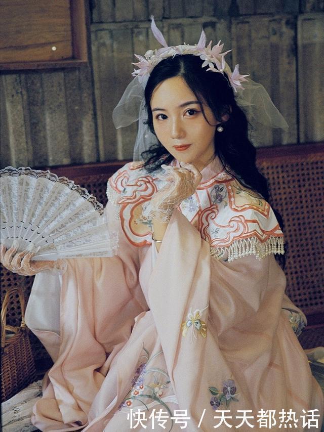 大小姐|小姐姐把汉服穿进了民国,大小姐气质备显,网友这也太美了吧