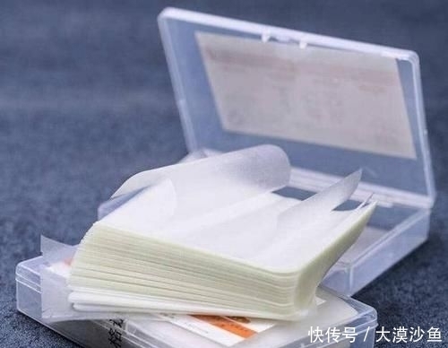 剥开|为什么大白兔奶糖剥开以后还有一层“透明纸”?能不能吃呢?