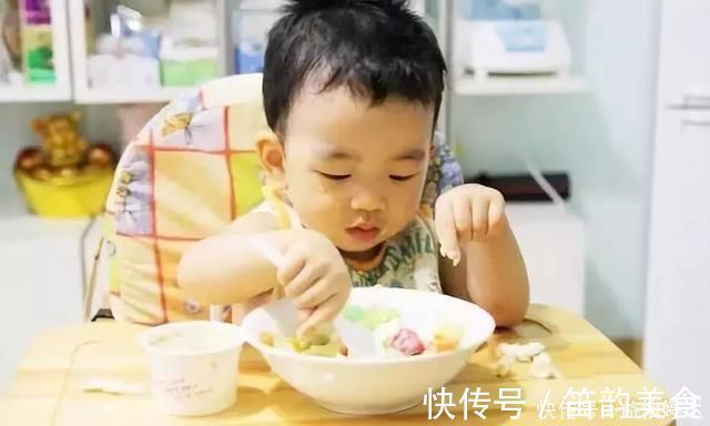 夜奶什么时候戒|夜奶什么时候戒?宝宝告诉你,如果出现三种情况,宝妈赶快行动吧