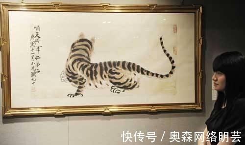 专家@齐白石不按常理把虎画成病猫,却卖出千万高价,专家称尾巴处太妙