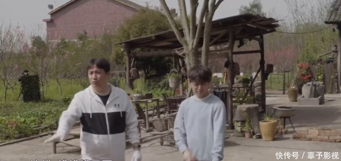 刘晓邑|《向往5》张艺兴摸鸭已成定局?何炅黄磊联手挖坑,导演组都慌了