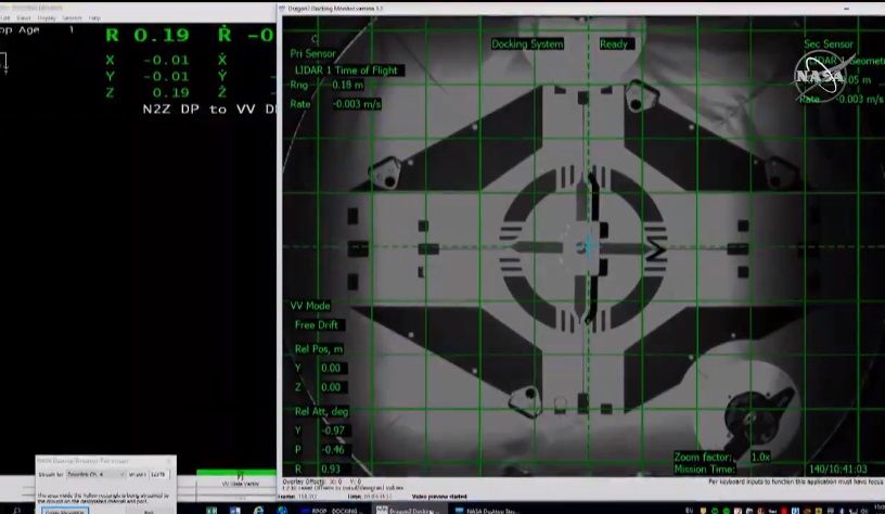 国际空间站 SpaceX 龙飞船成功换位停靠，为第二艘升空做准备