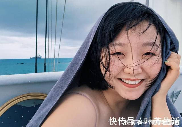 女生 圆脸的女生尽量避开中分,显脸大还俗气,这4款发型更适合你