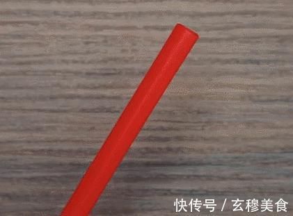 吸管竟然还有这些妙用？！爸爸妈妈们别再直接扔了