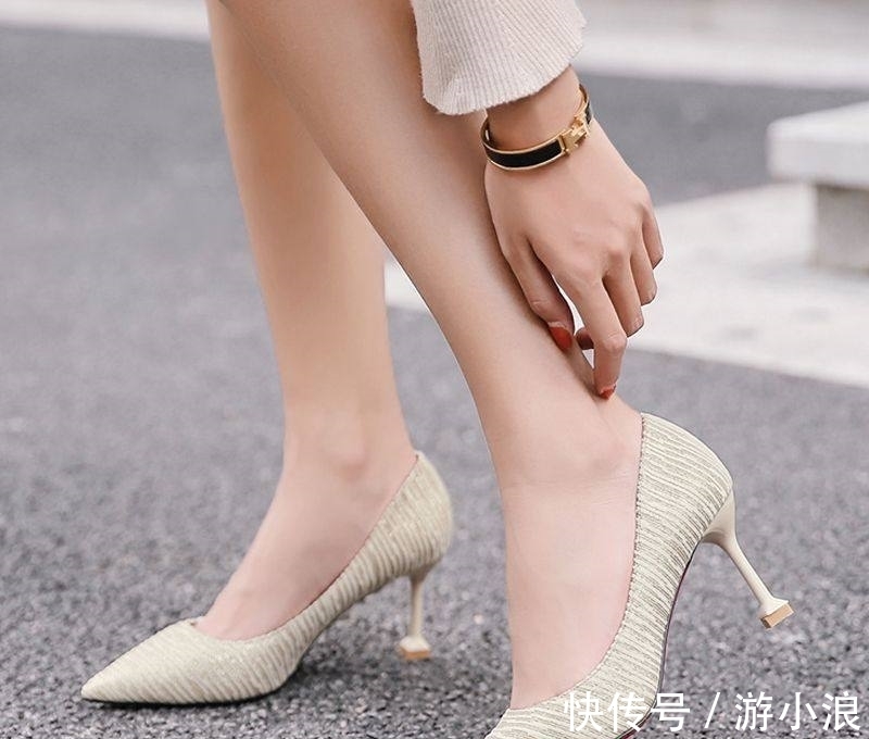 一身|高跟鞋性感魅惑集于一身,露出女性的别样气质