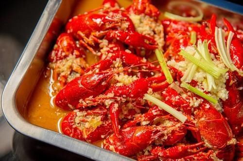 现代年轻人的6大下酒菜，第一个戒不掉，最后一个厉害了